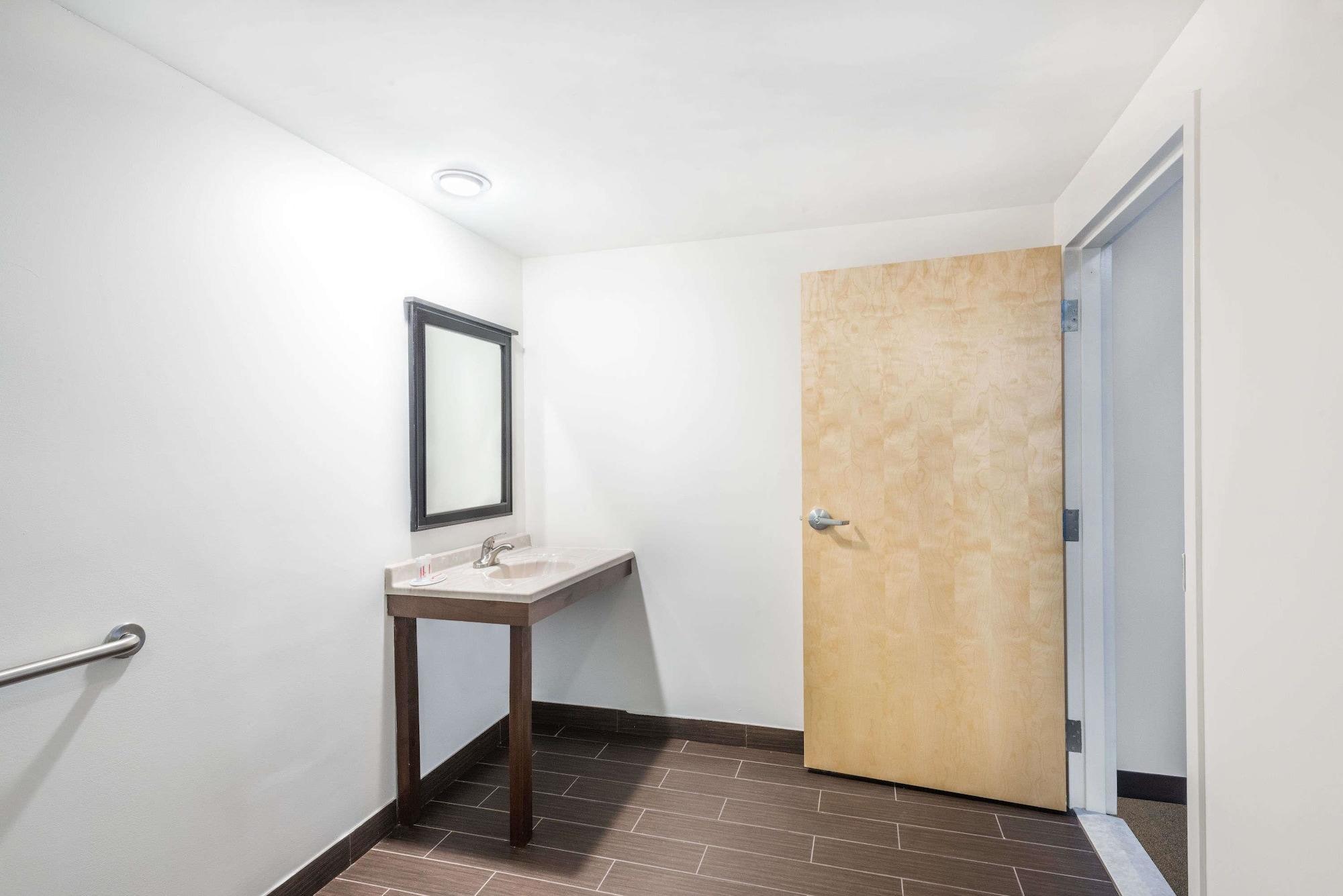 Howard Johnson By Wyndham Quincy/ Boston Kültér fotó
